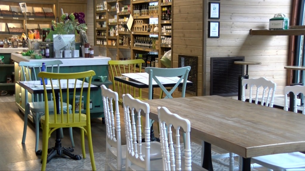 Restaurantregulationsreax.still002