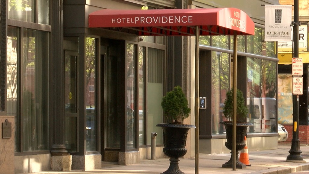 Micro Weddings V.still001