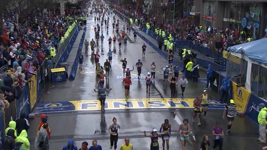 P Marathon Reax.still001