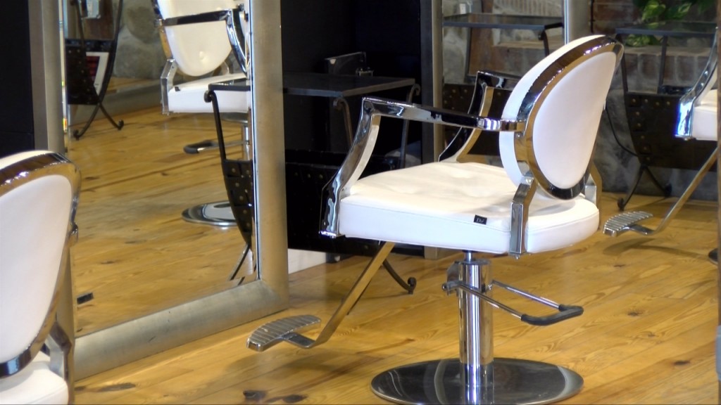 Salons 5.15 Pkg.still002