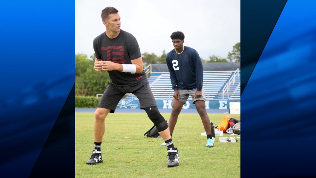 00005443 Brady Sanders Vo.still001