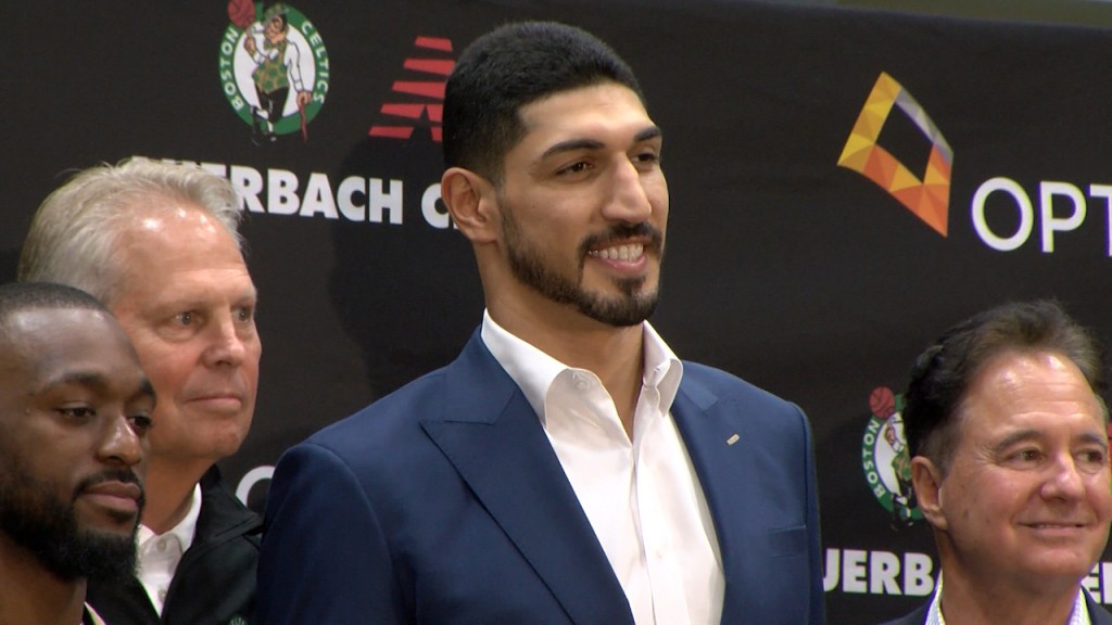 00007422 Enes Kanter Vo.still001