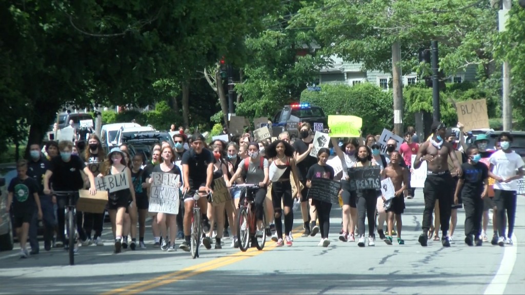 Sk Protest 5pm.still002