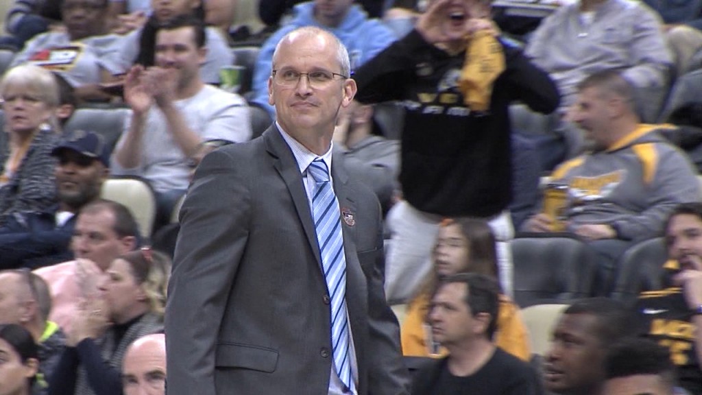 00008002 Hurley Big East Pkg 1.still002