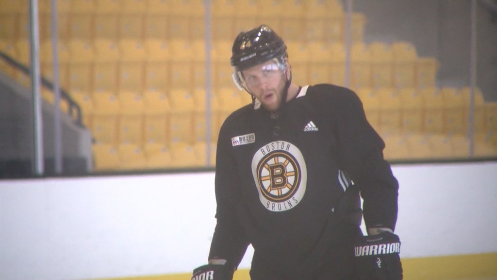 00009421 Steven Kampfer Vo.still001