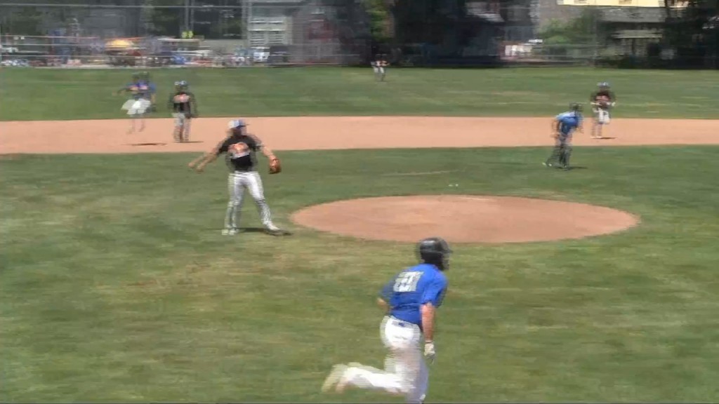 00009453 Newport Bsb Vo Black Blue.still001