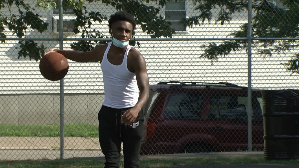 00010158 Island Runs Vo.still001