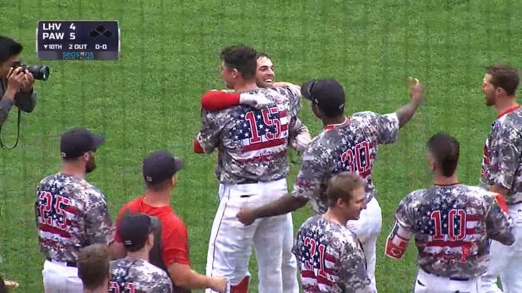 Cole Sturgeon Pawsox Chroma