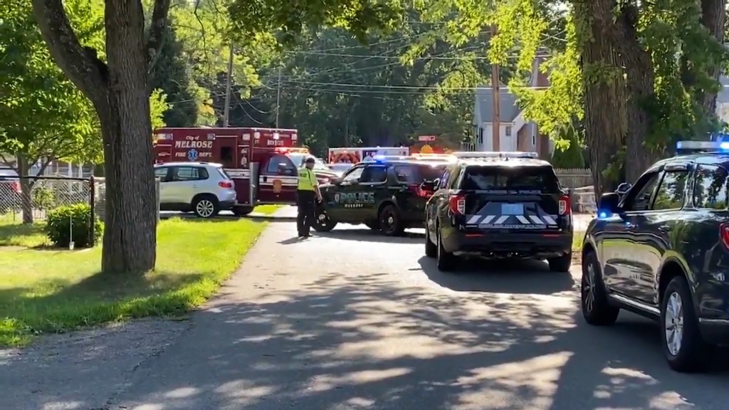 Saugus Police Stabbed Vo