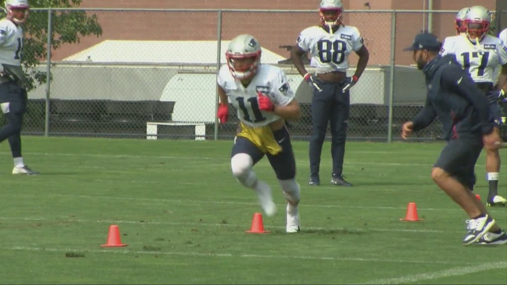 Patriots Thursday: Belichick Remembers Mother, Patriots "scramble" To Prep For Seahawks