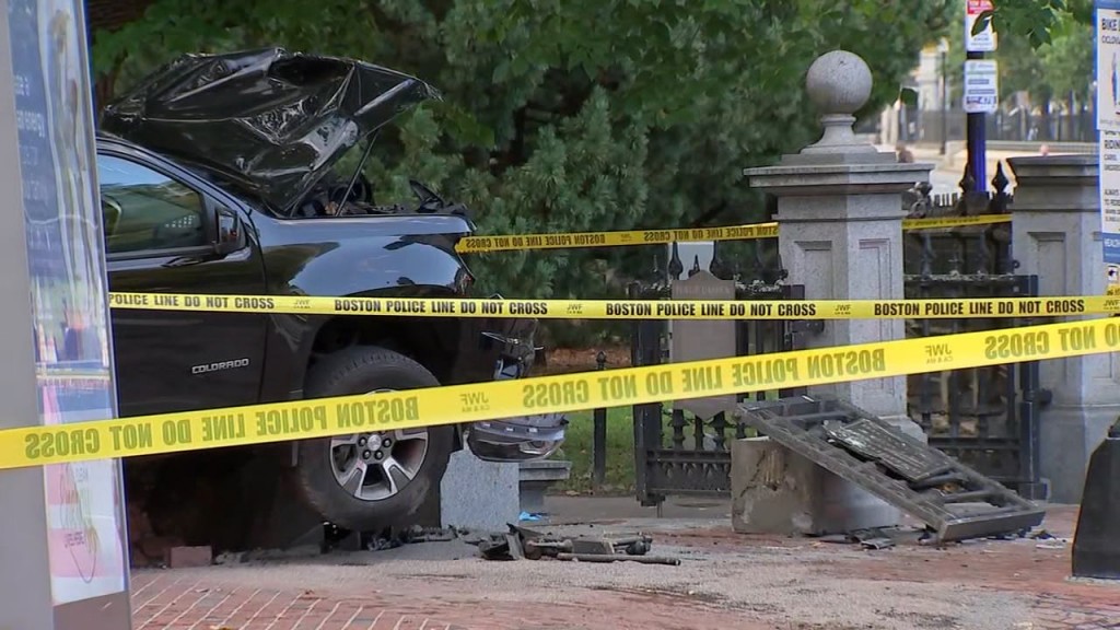 Bos Public Garden Crash