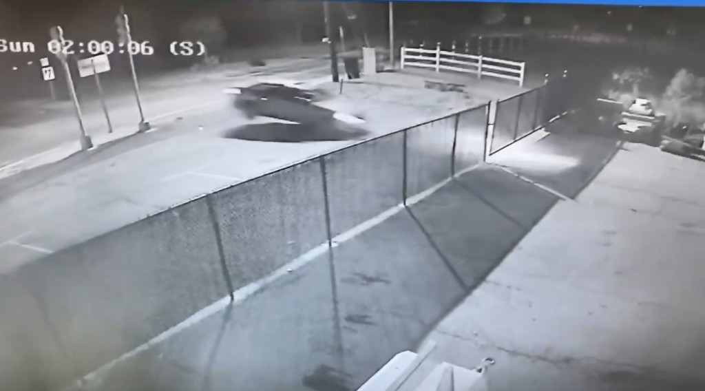 Johnston Car Thru Gate