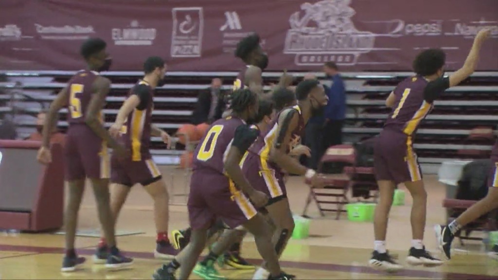 Times Squared Earns First Ever Division Iii Boys Hoops Crown