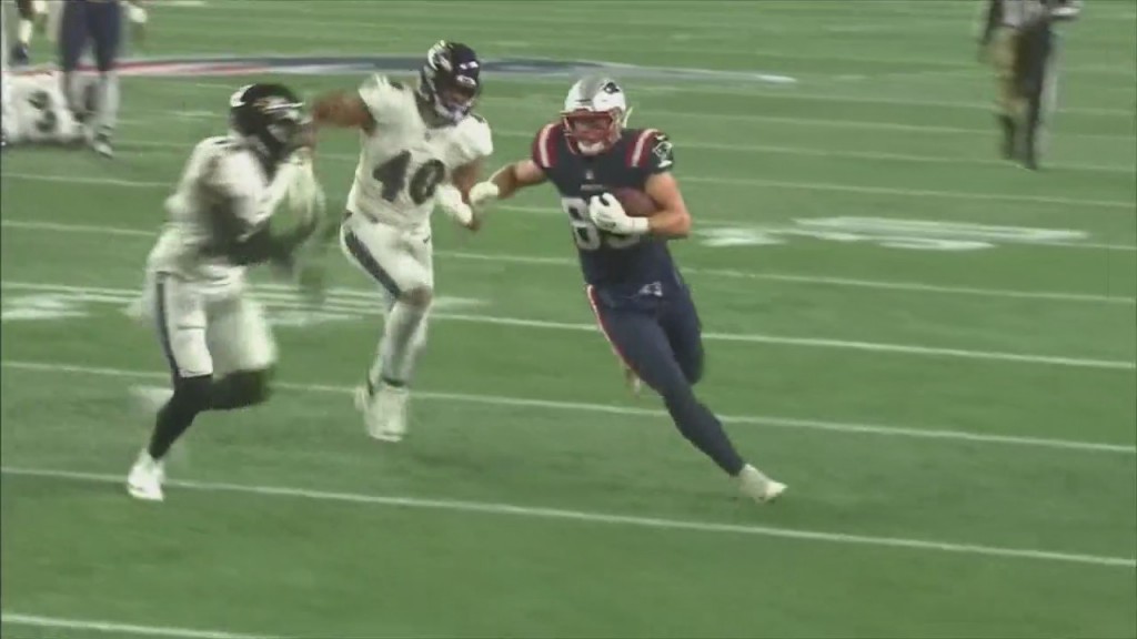 Patriots Trade Te Ryan Izzo To Texans