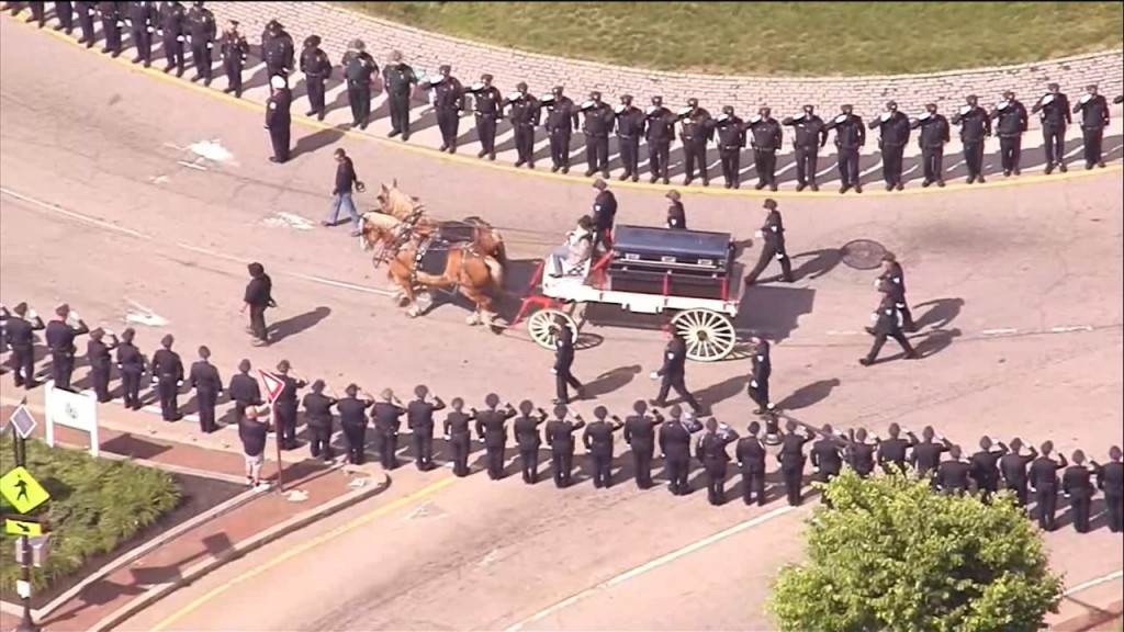 Thumbnail Familia Funeral