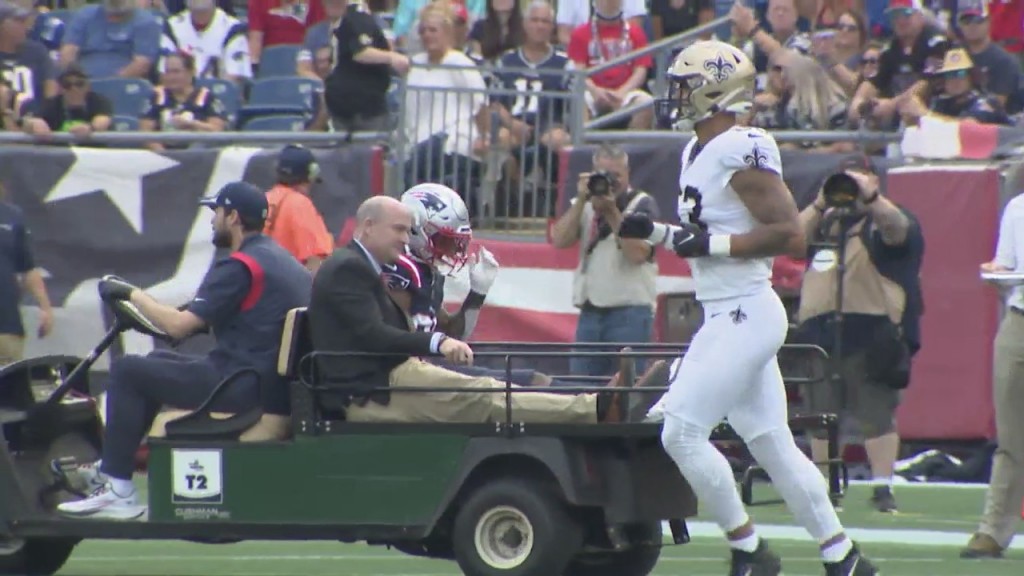 Report: Hip Subluxation For James White, Patriots Running Back Out Indefinitely