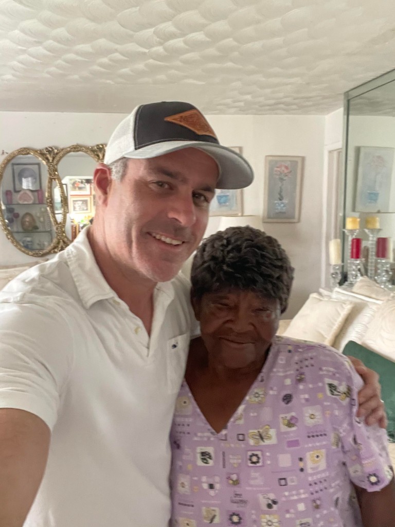 260624689 2132842786894091 8729593570251368663 N