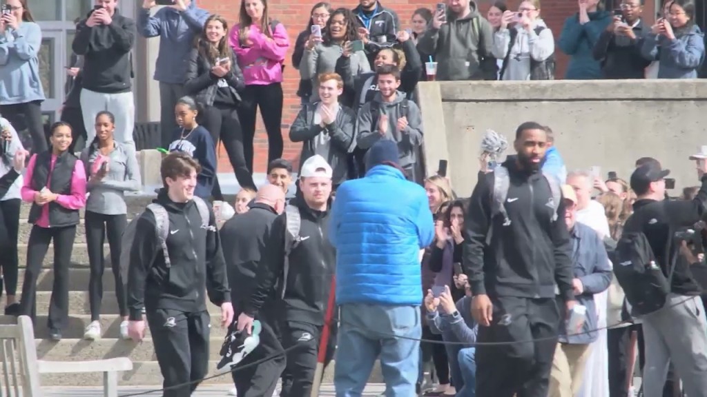 Darren Botelho Friars Depart For Sweet 16, Fans Send Them Off With Celebration