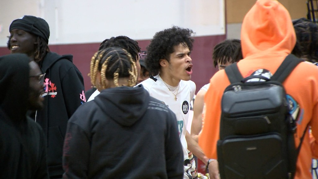 42469 Vo All About The Buckets Rv Isteele Tria00 00 30 07still001