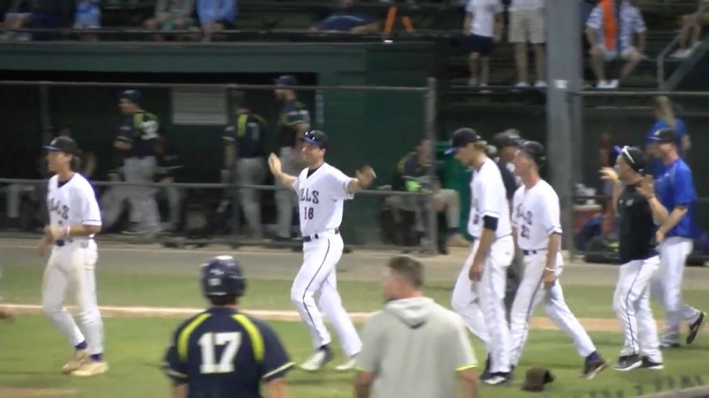 Gulls Sweep Twin Bill From Nighthawks, Extend Winning Streak To Eight Games