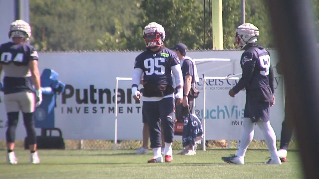 Making The Team: Ekuale Stays Ready For Opportunities On Defensive Line