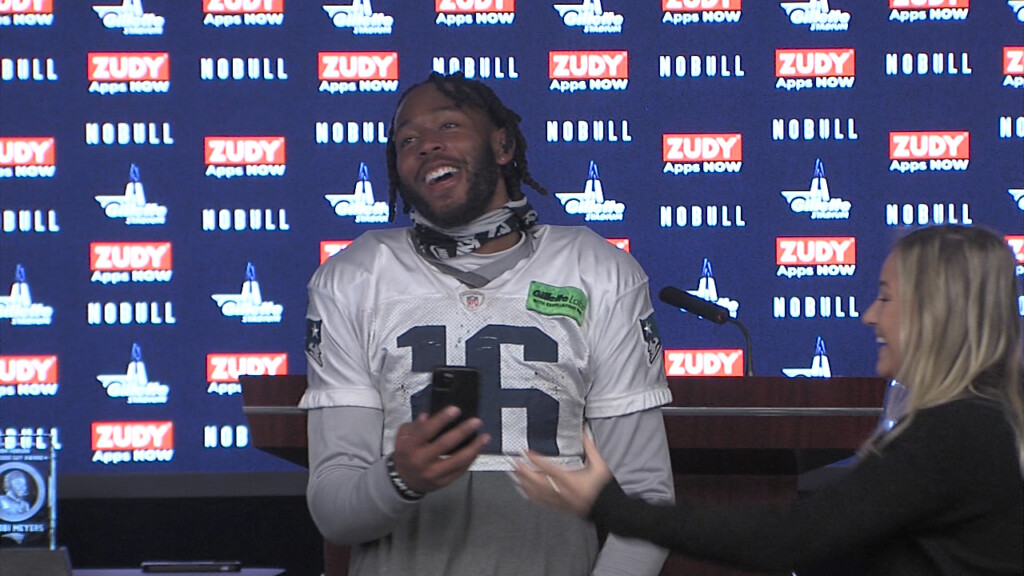 Ian Pats Late Pkg 12 28still001