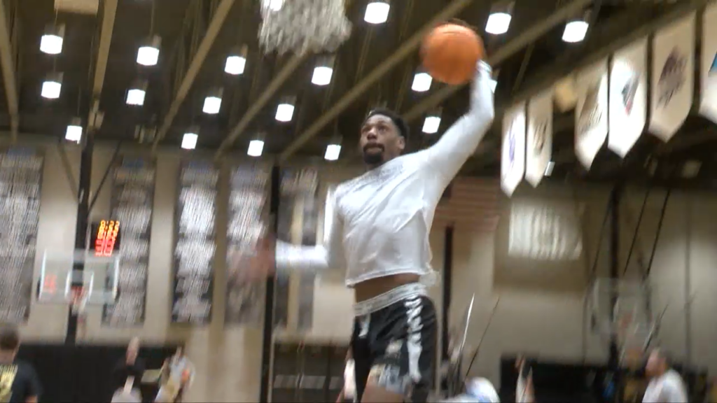 86023 Pkg Bryant P Albany Prep Nick Isteele00 01 36 43still001