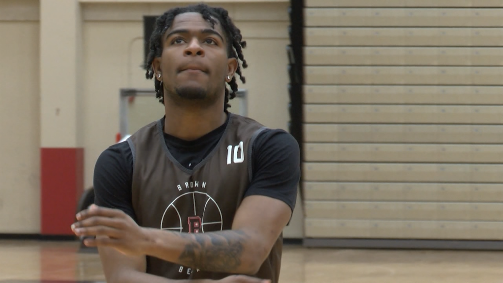 85492 Vo Brown Thurs Prep Vo Ncoitmxf00 00 17 26still001