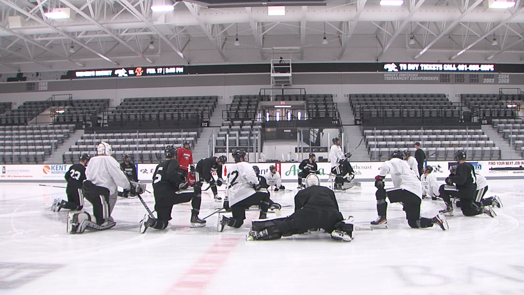 86045 Vo Pc Mhk V Merrimack Prep Isteele00 00 02 15still001