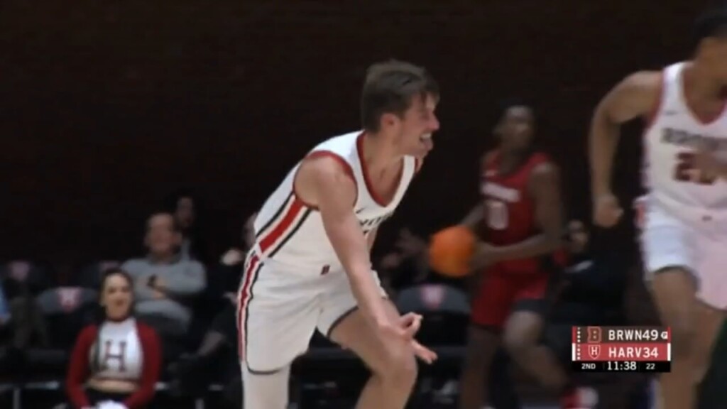Brown's Paxson Wojcik Named Ivy League Player Of The Week