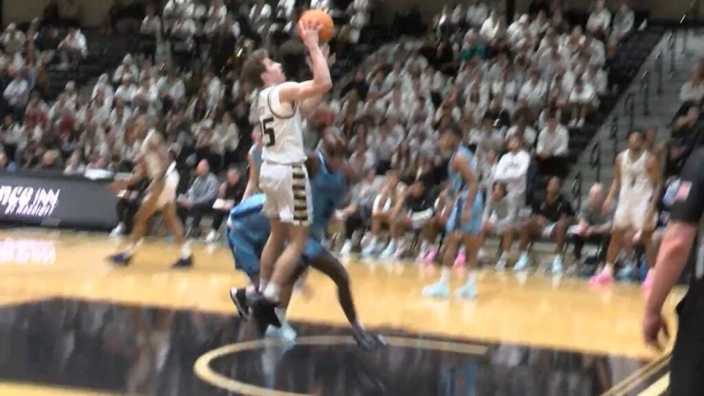 Bryant Looks To Carry Renewed Swagger Into Unh Matchup, Bans Steps Away From Program