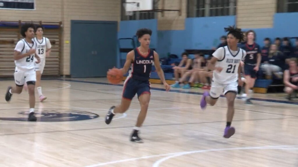 Fast Paced Lincoln Earns Road Win At Hope Monday