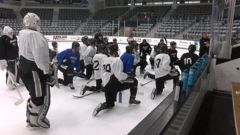 Pc Men's Hockey Prepares For Northeastern & Hockey East Quarterfinal