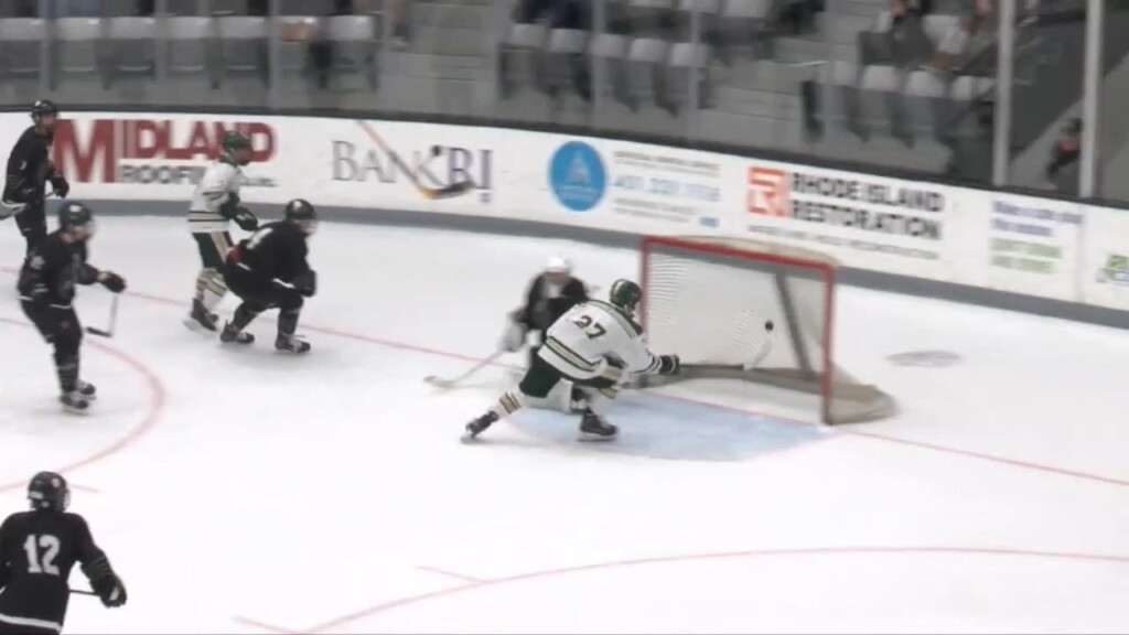 Hendricken Scores Twice In Third Period To Stun Warwick Co Op In Division I Boys Hockey Semifinal