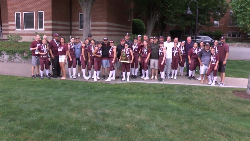 La Salle Defeats Bay View To Earn First Division I Softball Title In Four Years