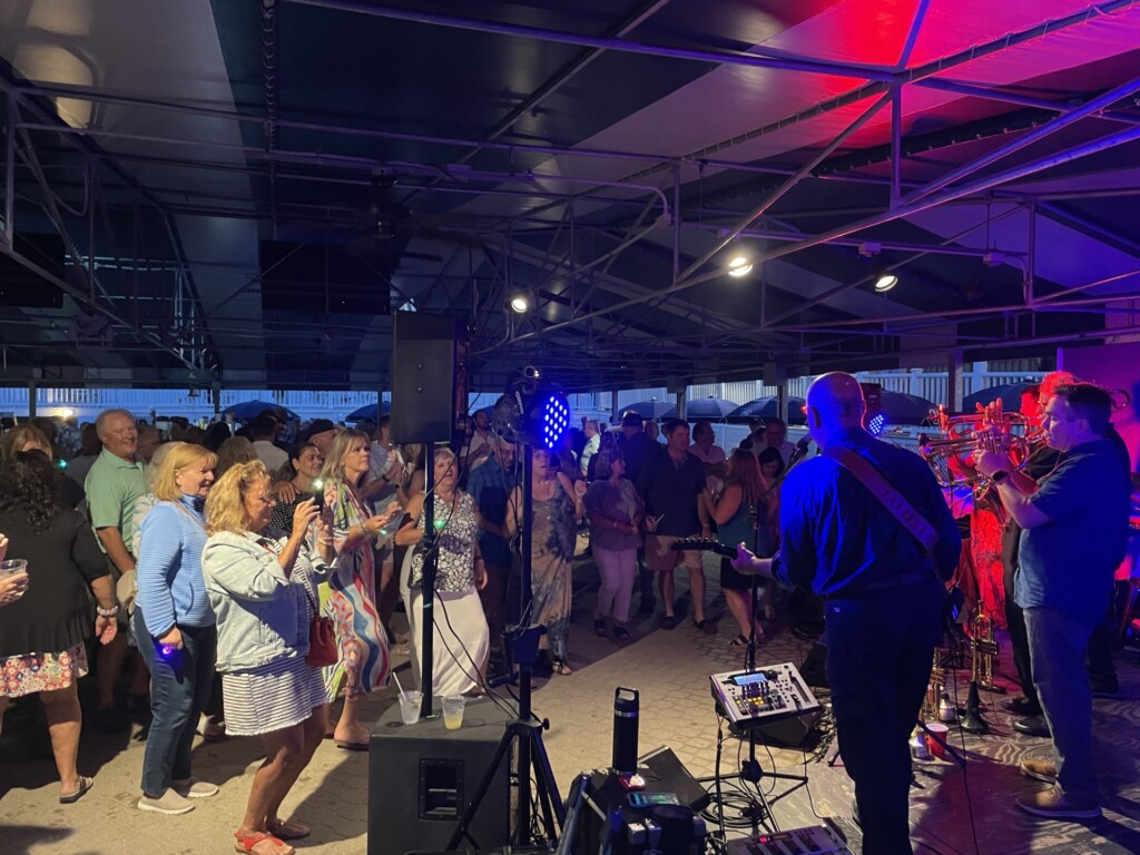 Thumbnail Wts Brass Attack