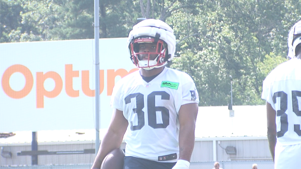 12990 Pkg Ian Kevin Harris Pkg Ncoit Tria00 00 14 41still001