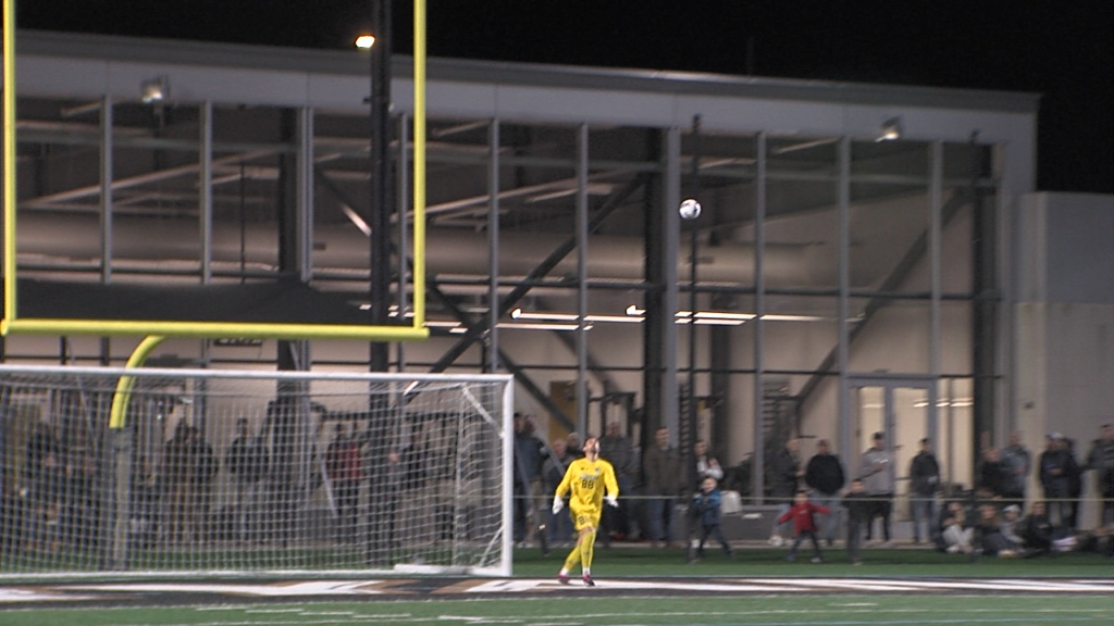 26935 Vo Bryant Yale Msoc Ncaas Rv Isteele00 00 35 57still002