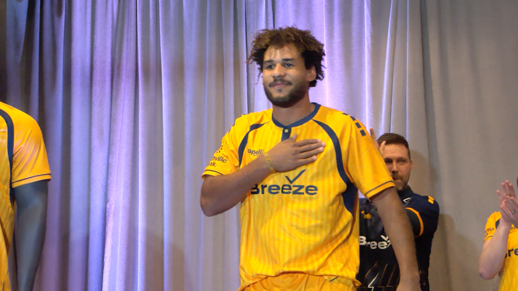 29117 Vo Rifc V Williams Isteele00 00 46 57still001