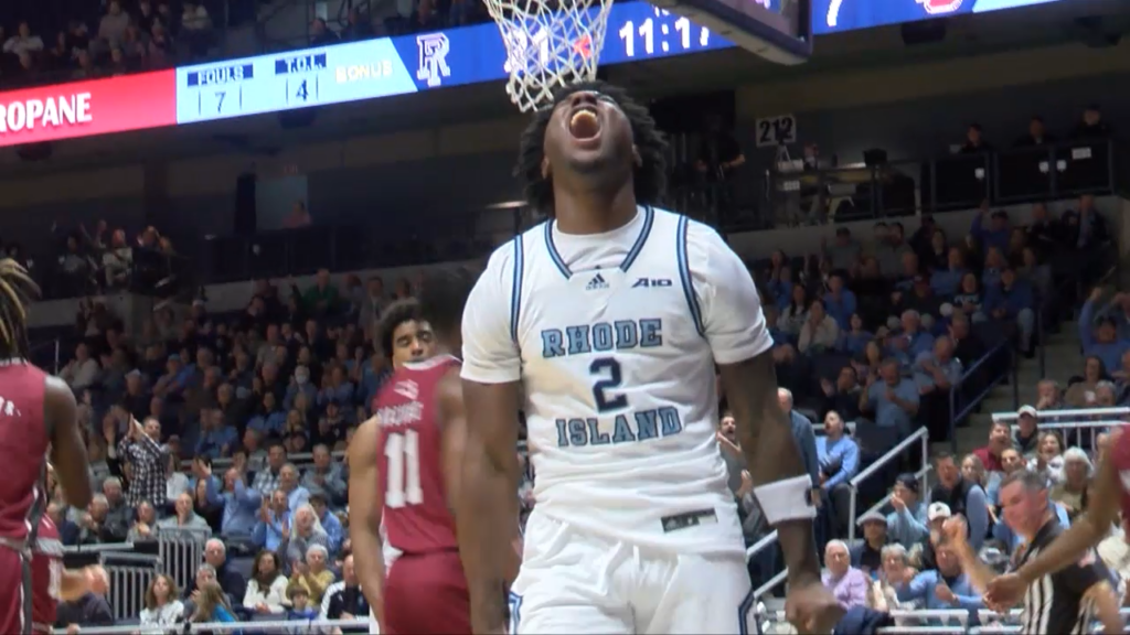 33953 Vo Uri Umass Mbb Ov Isteele00 00 22 02still001