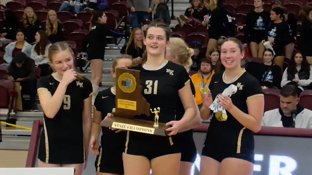 33242 Vo Ella Maack Vo Ncoit00 00 07 04still001