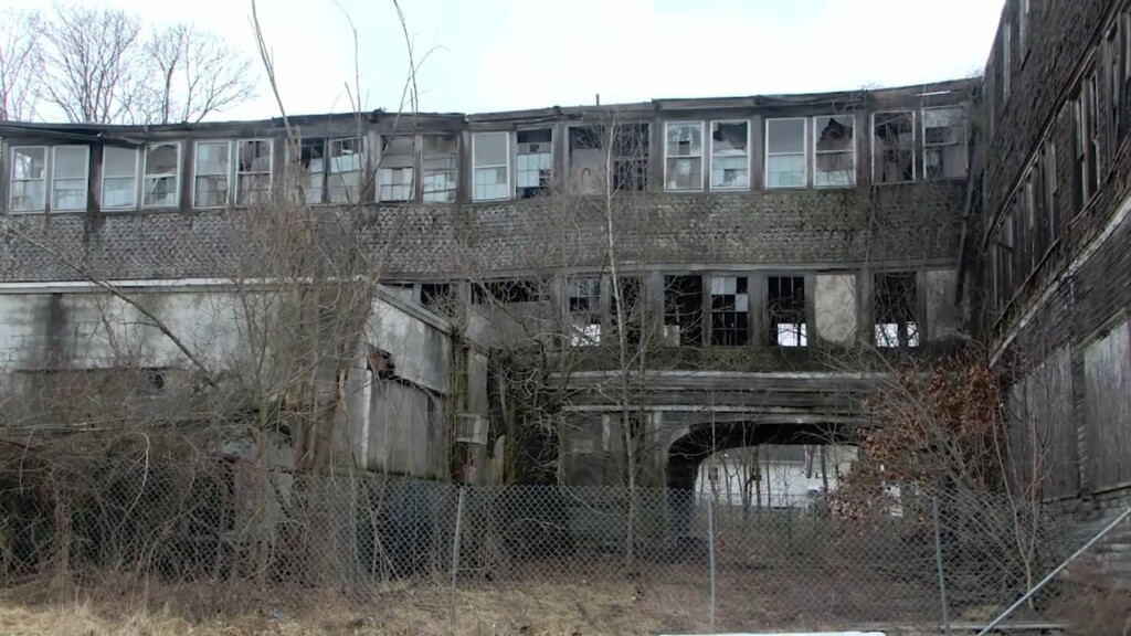 North Attleboro Residents Concerned About Building In Danger Of Collapsing