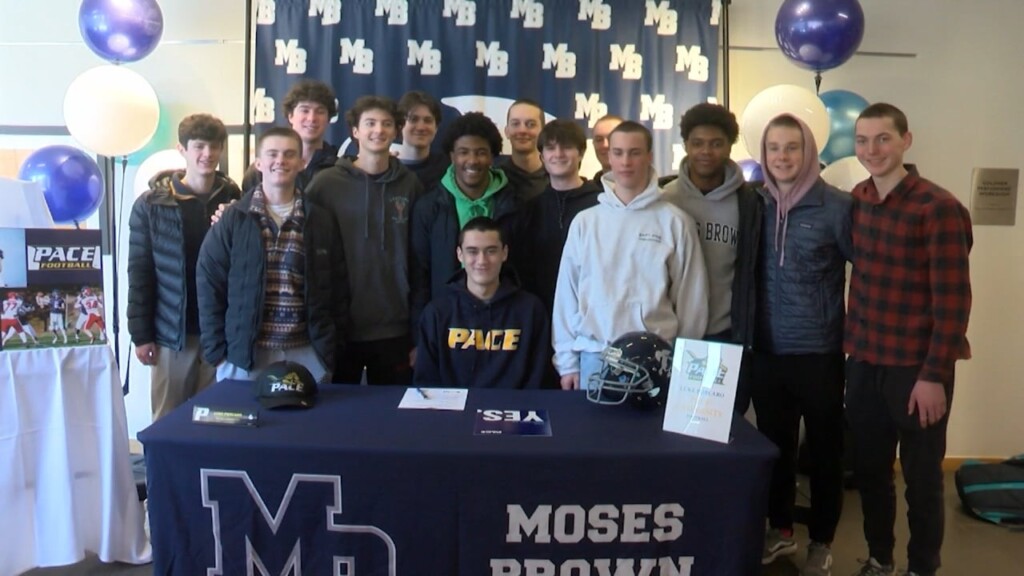 Moses Brown Qb Luke Porcaro Signs Nli Committing To Pace University