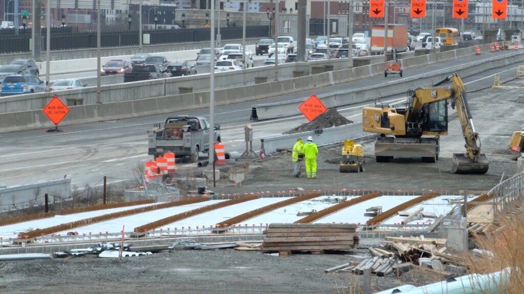 Highway Director Visits Washington Bridge