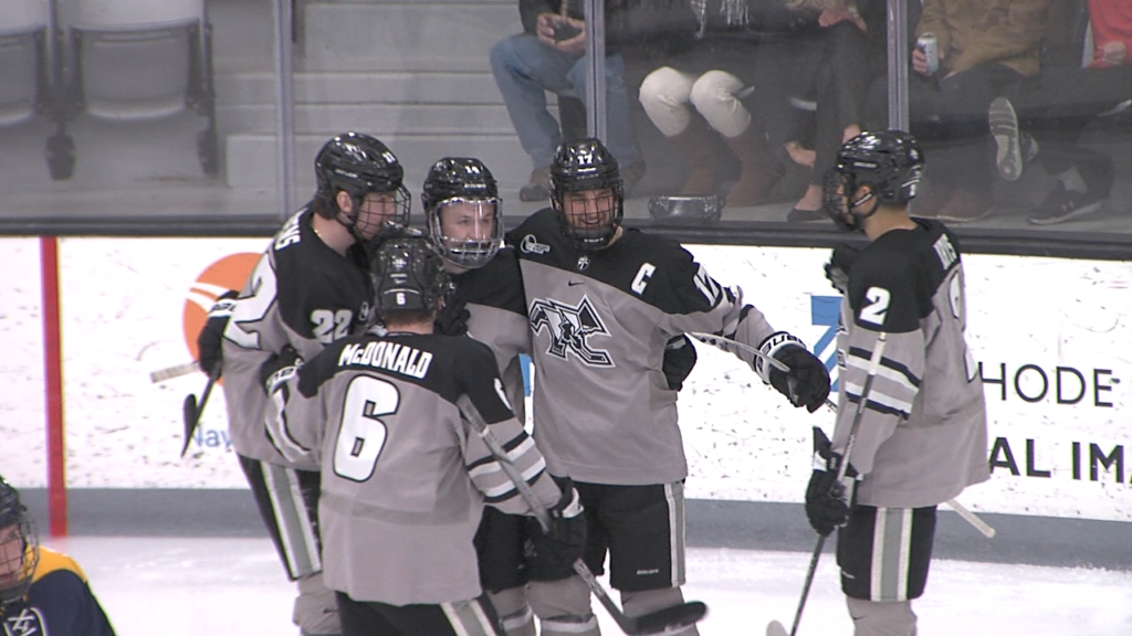 40568 Vo Pc Merrimack Mhk V Isteele Tria00 00 39 11still001