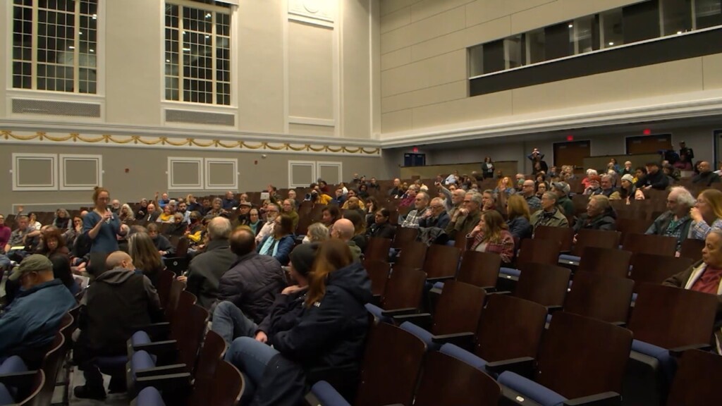 Mount Hope Residents Speak Out Against Proposed Apartment Complex