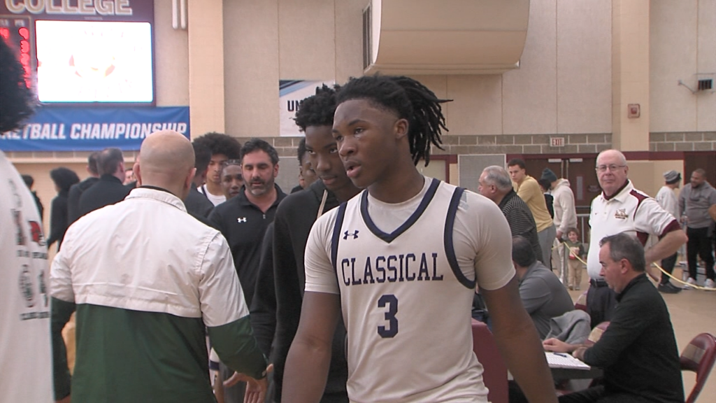 40833 Vo Hendricken Classical Bbb Semis Rv Ncoit00 00 42 54still001