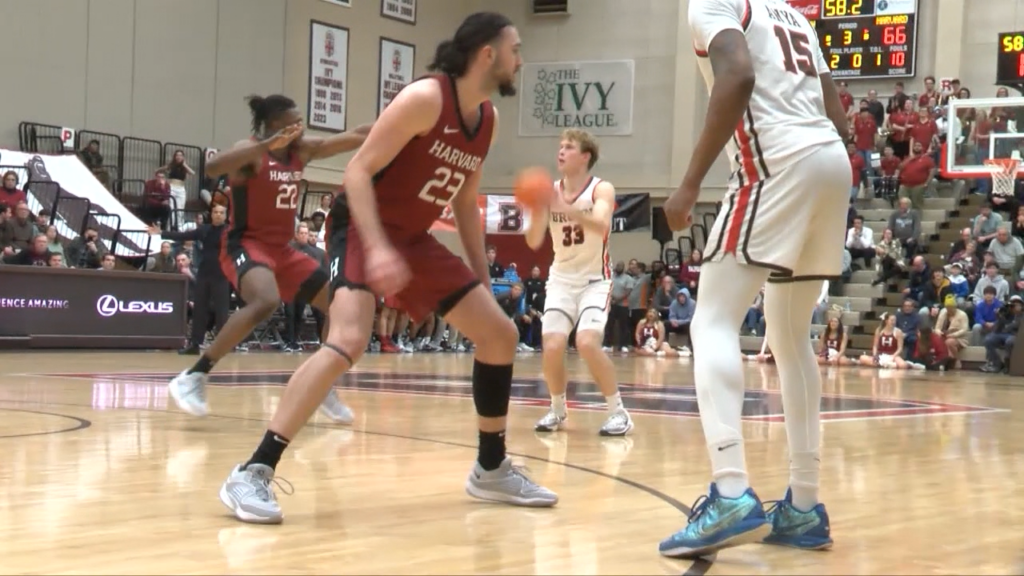 41454 Vo Brown Mbb Cv Yale Prep Isteele00 00 00 08still001