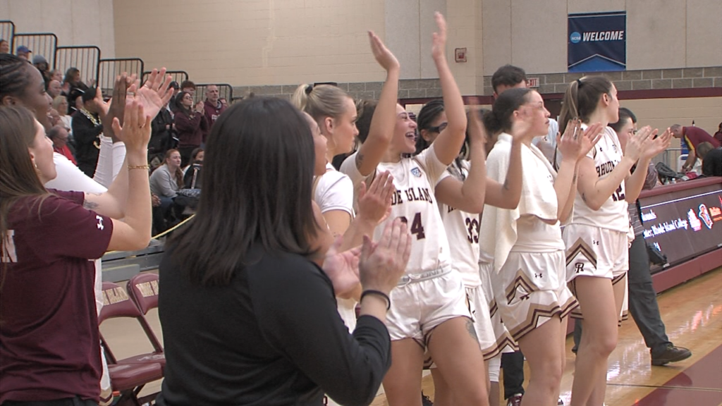 40849 Vo Ric Wbb Ov Sweet 16 Hosting Ncoit00 00 40 22still002