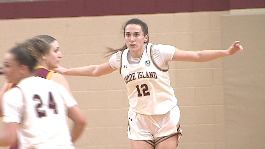 40817 Vo Ric St Johns Fisher Wbb Ncaa V Ncoit00 00 16 18still001